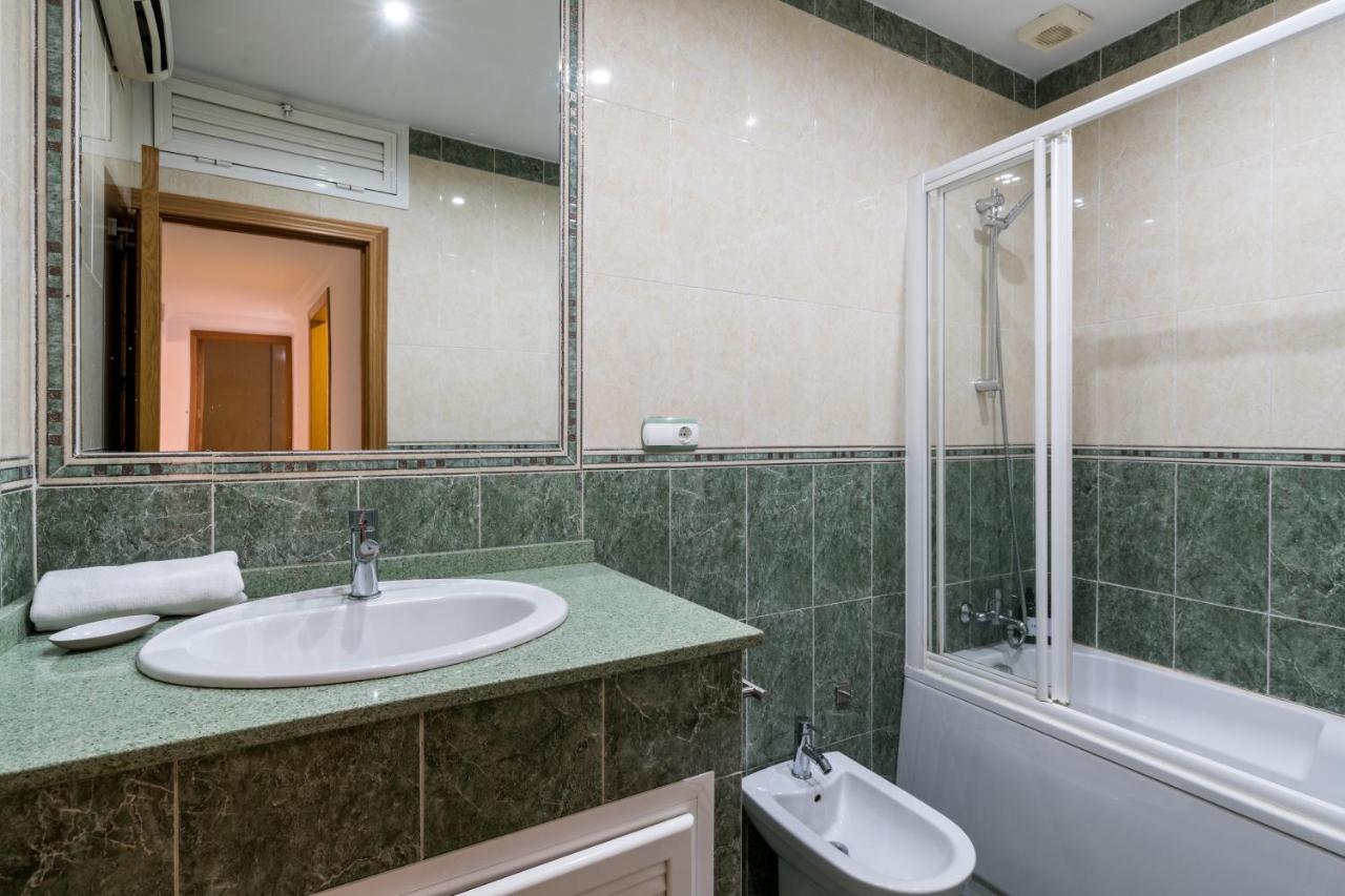 Holi-Rent Salado Leilighet Sevilla Eksteriør bilde
